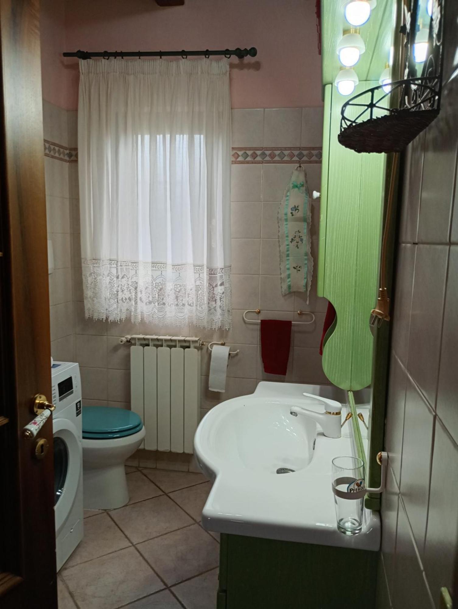 Independent Villa With Private Beach On The Lake Bracciano  Exterior foto